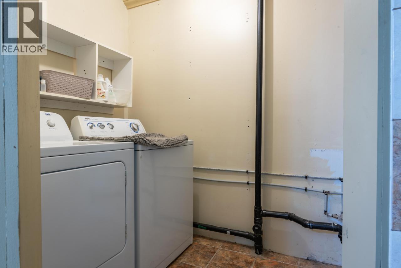 1700 Sandner Frontage Road, Christina Lake, British Columbia  V0H 1E3 - Photo 22 - 10362930