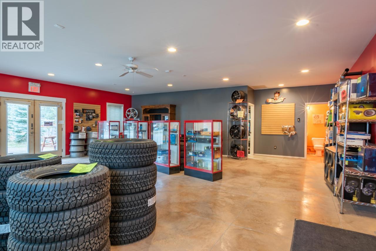 1700 Sandner Frontage Road, Christina Lake, British Columbia  V0H 1E3 - Photo 31 - 10362930