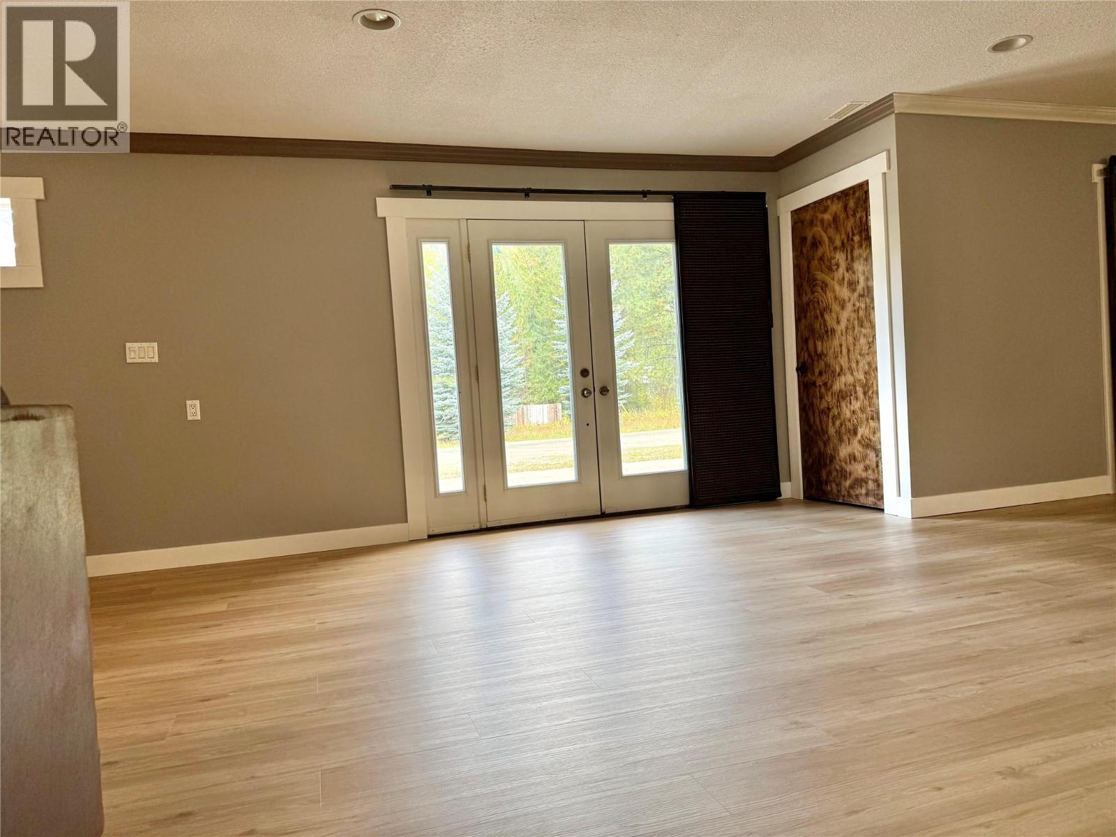 1700 Sandner Frontage Road, Christina Lake, British Columbia  V0H 1E3 - Photo 15 - 10362930