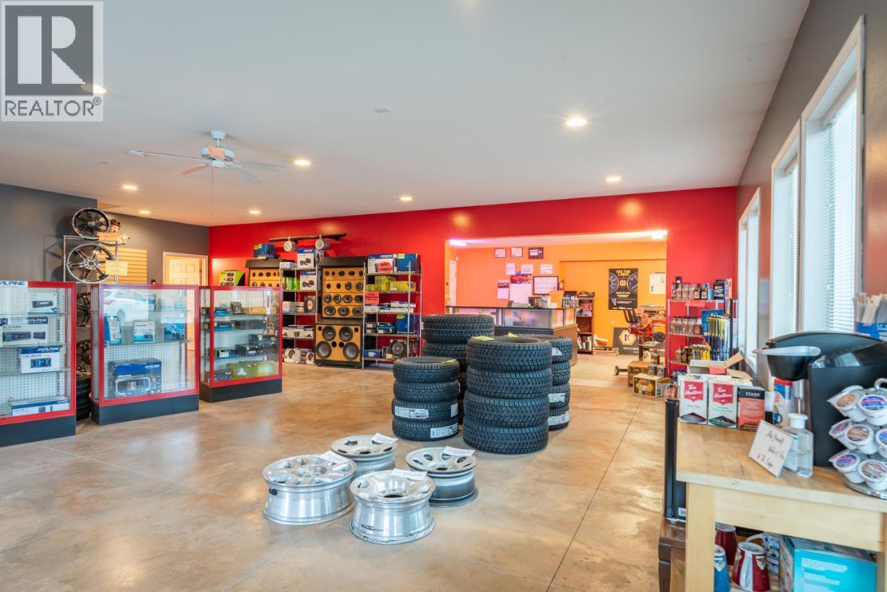 1700 Sandner Frontage Road, Christina Lake, British Columbia  V0H 1E3 - Photo 29 - 10362930