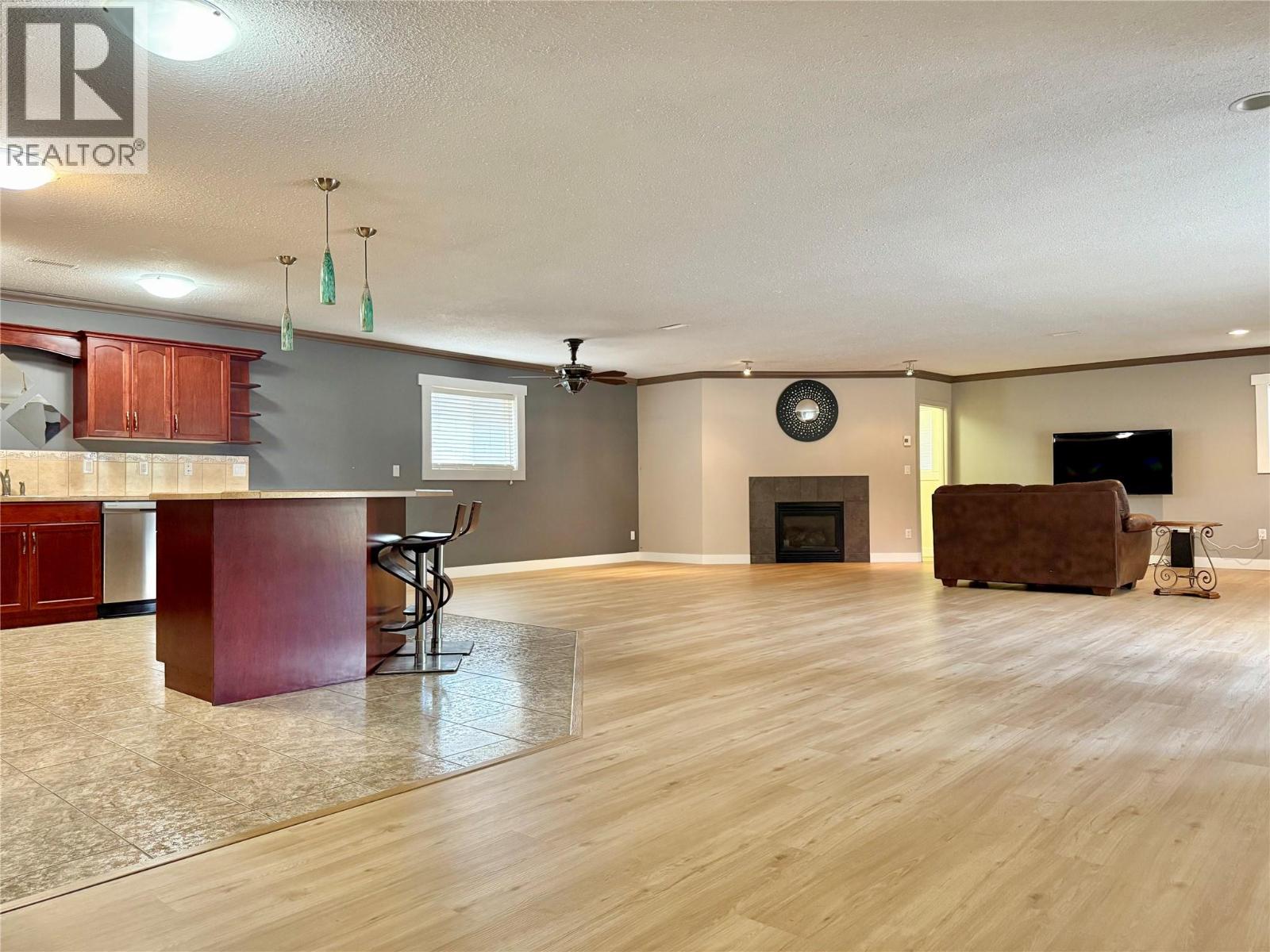 1700 Sandner Frontage Road, Christina Lake, British Columbia  V0H 1E3 - Photo 4 - 10362930