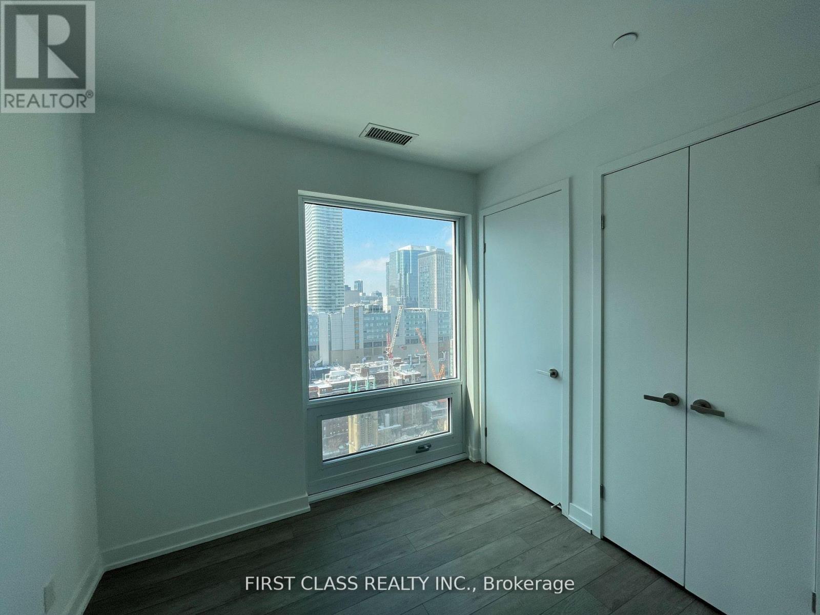 2911 - 88 Queen Street E, Toronto, Ontario  M5C 0B6 - Photo 14 - C12925778