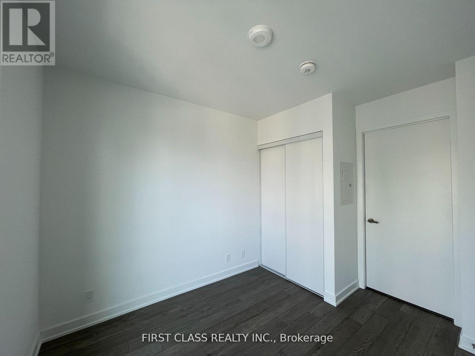 2911 - 88 Queen Street E, Toronto, Ontario  M5C 0B6 - Photo 9 - C12925778