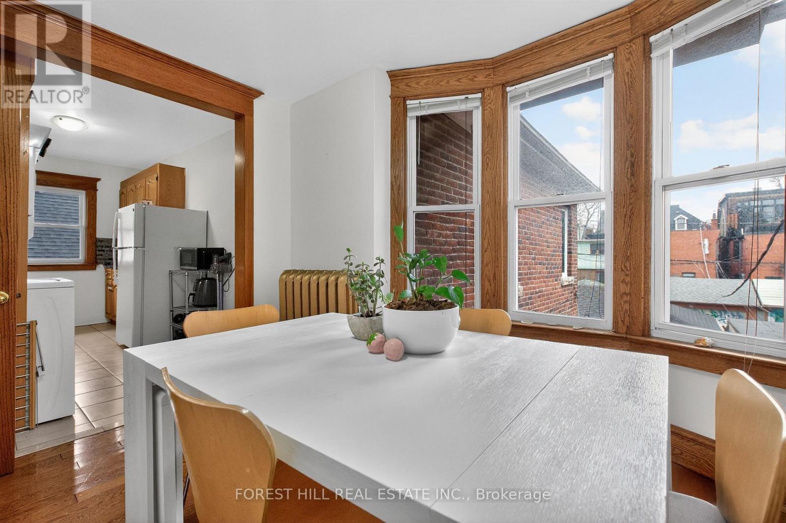 2nd Floor - 416 Palmerston Boulevard, Toronto (Palmerston-Little Italy), Ontario  M6G 2N8 - Photo 11 - C12925824