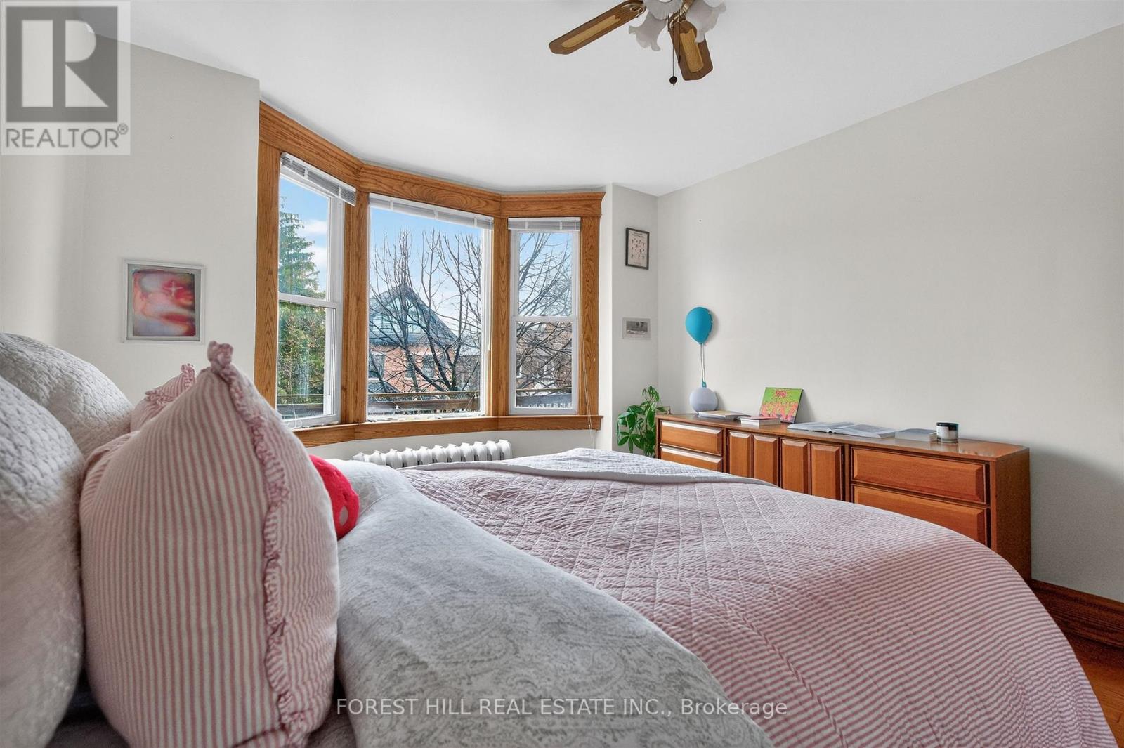 2nd Floor - 416 Palmerston Boulevard, Toronto (Palmerston-Little Italy), Ontario  M6G 2N8 - Photo 16 - C12925824