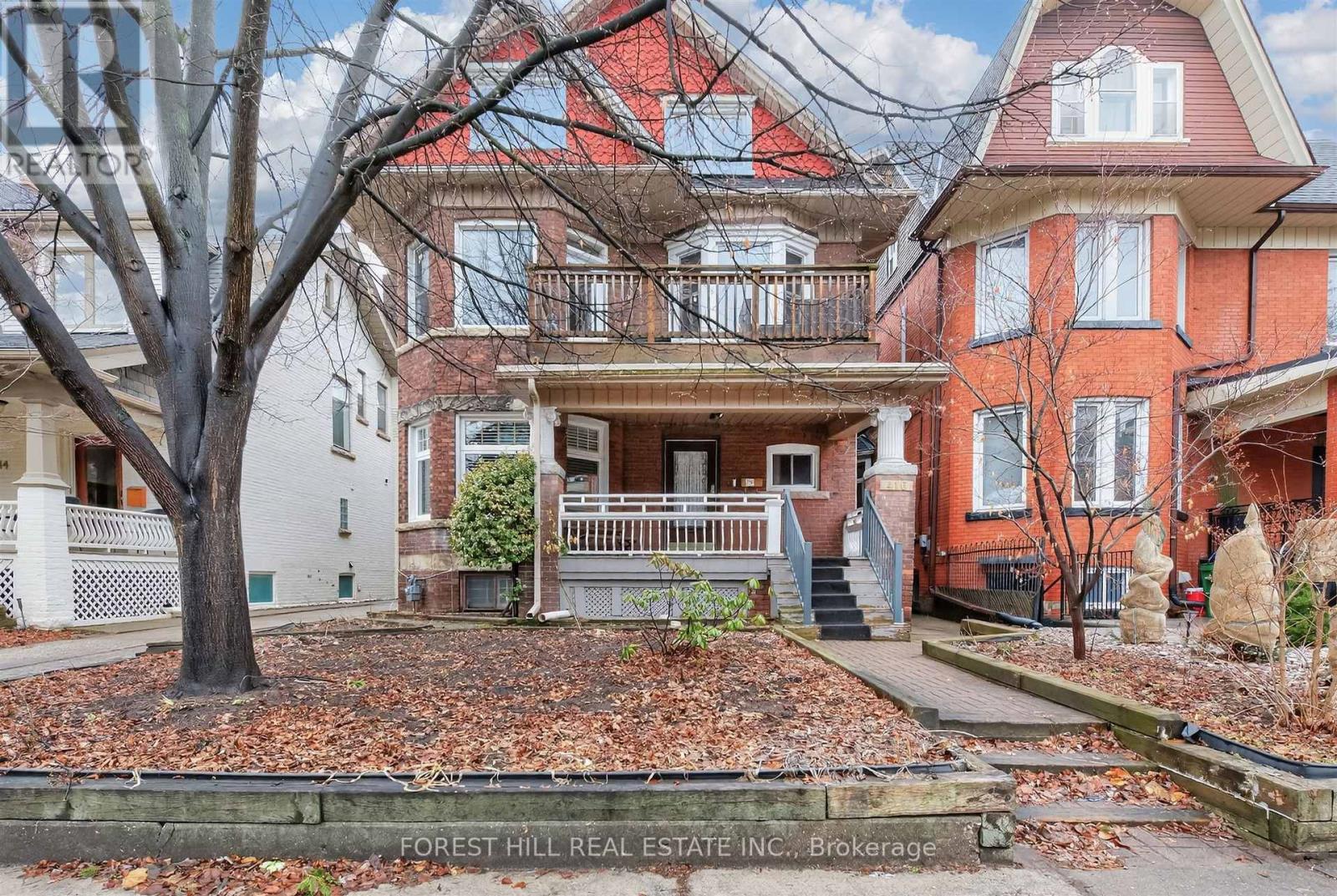 2nd Floor - 416 Palmerston Boulevard, Toronto (Palmerston-Little Italy), Ontario  M6G 2N8 - Photo 2 - C12925824