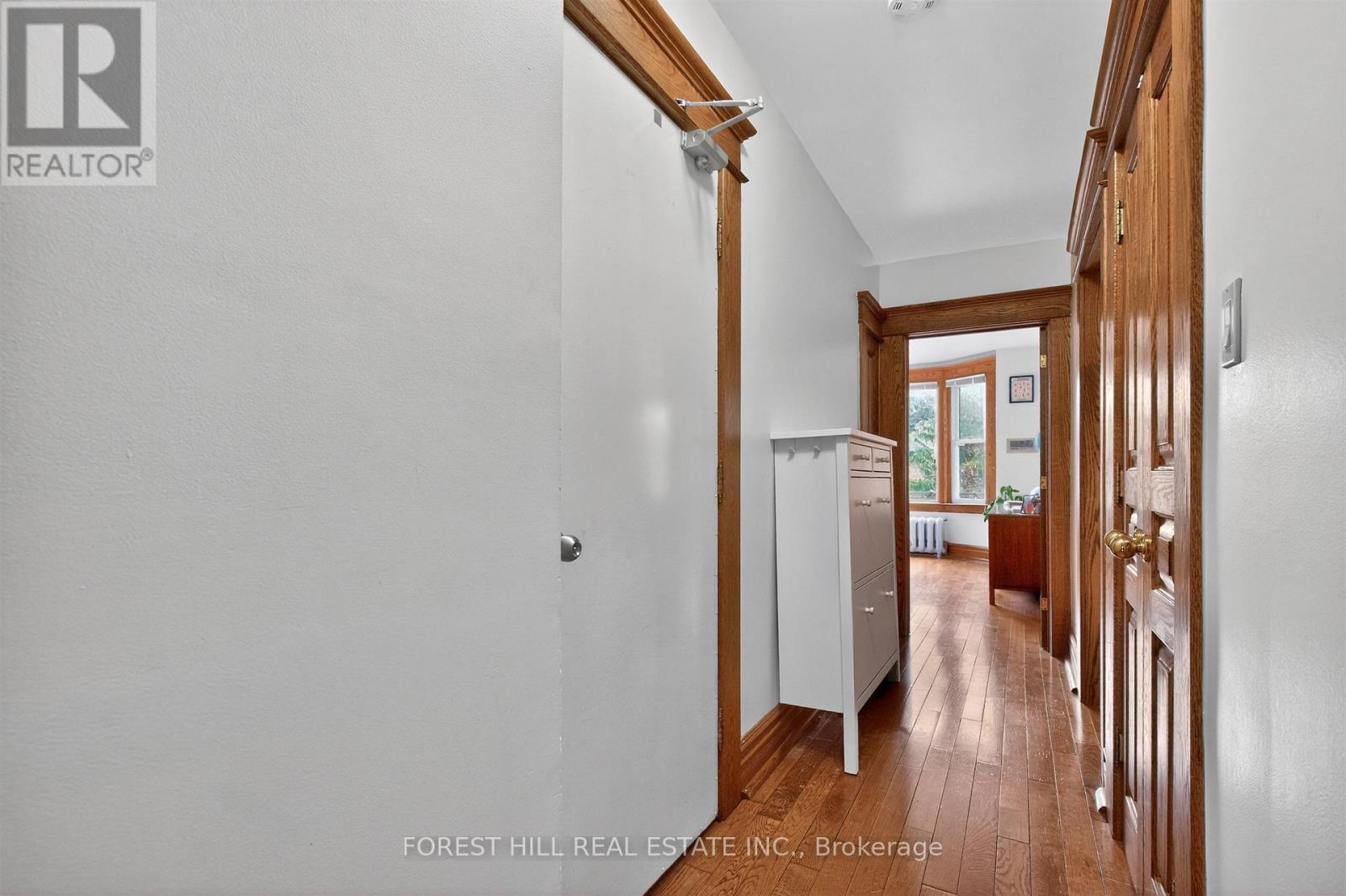 2nd Floor - 416 Palmerston Boulevard, Toronto (Palmerston-Little Italy), Ontario  M6G 2N8 - Photo 4 - C12925824