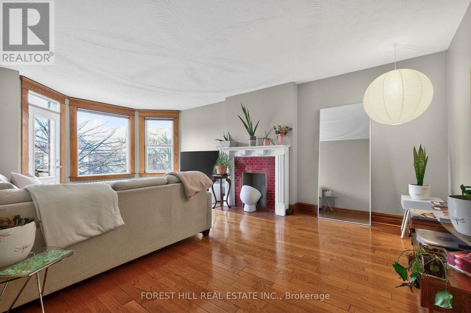 2nd Floor - 416 Palmerston Boulevard, Toronto (Palmerston-Little Italy), Ontario  M6G 2N8 - Photo 5 - C12925824