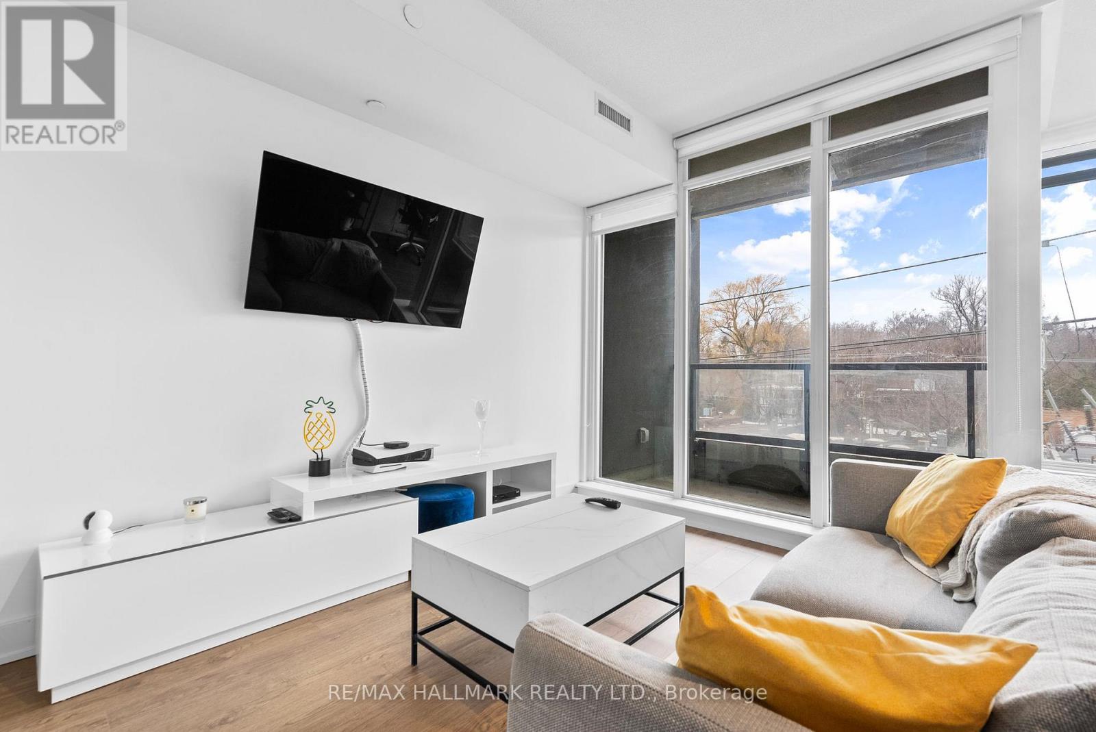 411 - 170 Chiltern Hill Road, Toronto, Ontario  M6C 0A9 - Photo 10 - C12925830