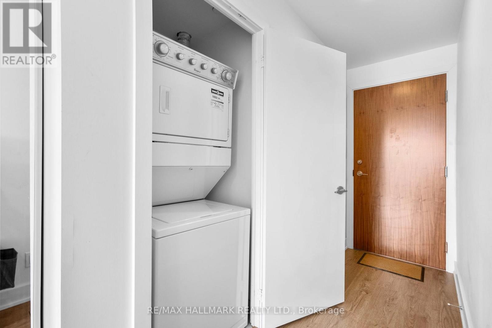 411 - 170 Chiltern Hill Road, Toronto, Ontario  M6C 0A9 - Photo 6 - C12925830