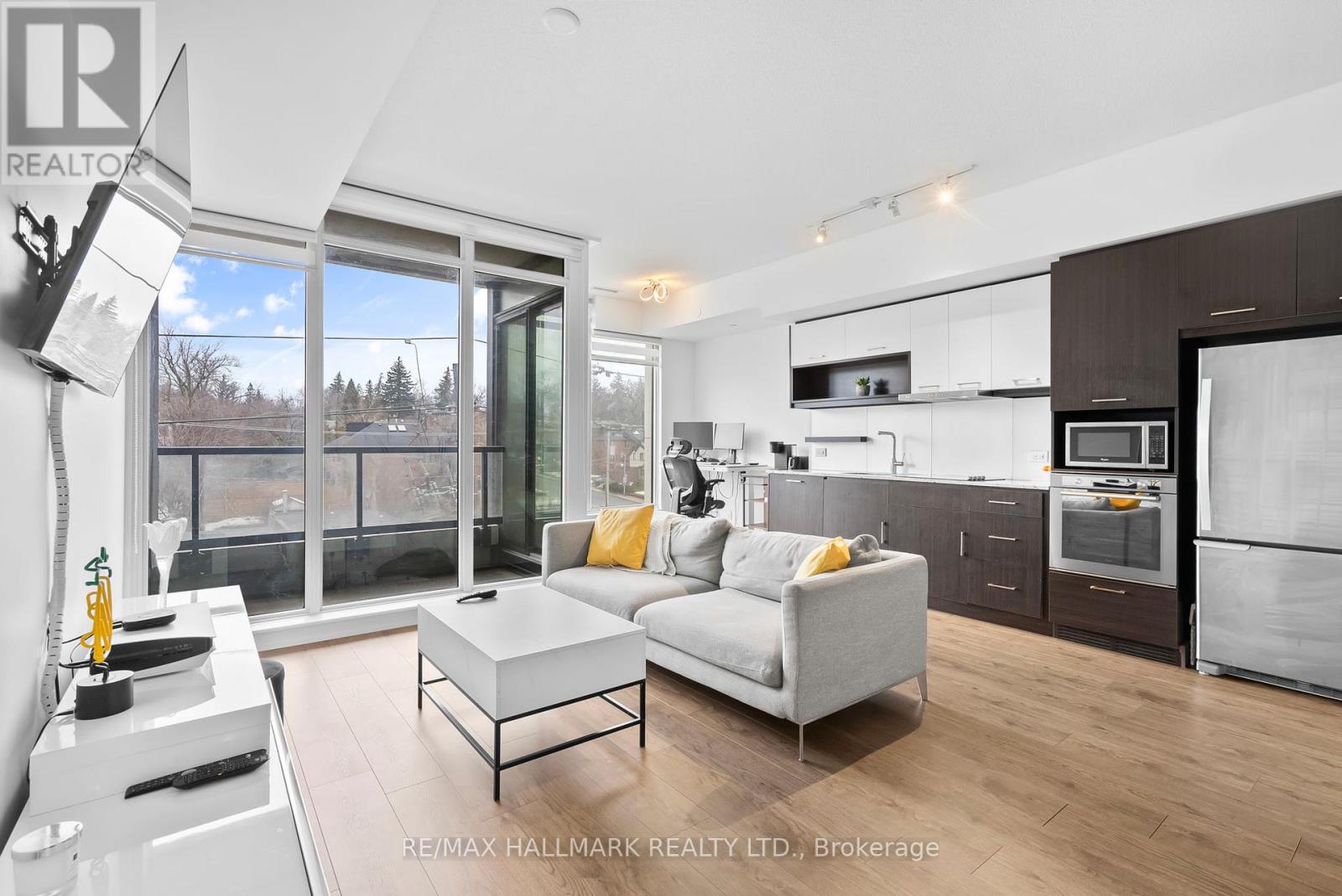 411 - 170 Chiltern Hill Road, Toronto, Ontario  M6C 0A9 - Photo 8 - C12925830