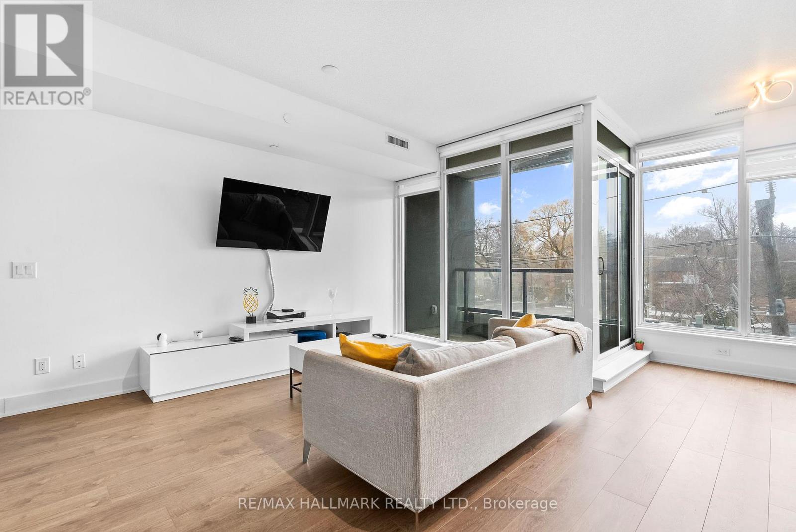 411 - 170 Chiltern Hill Road, Toronto, Ontario  M6C 0A9 - Photo 9 - C12925830