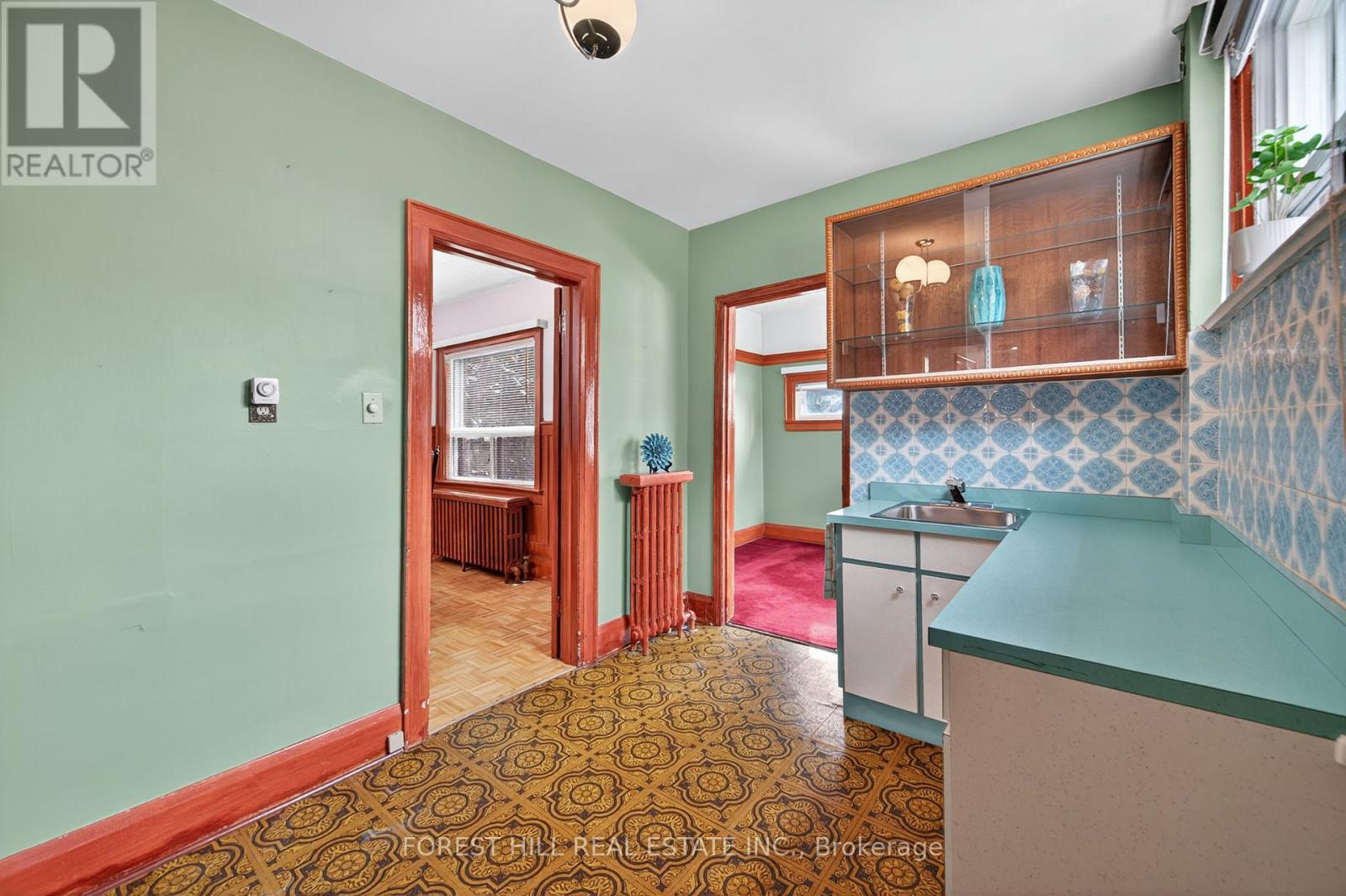 11 Heydon Park Road, Toronto, Ontario M6J 2C7 - Photo 11 - C12925850