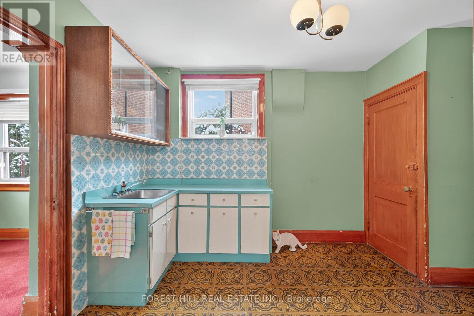 11 Heydon Park Road, Toronto, Ontario M6J 2C7 - Photo 15 - C12925850