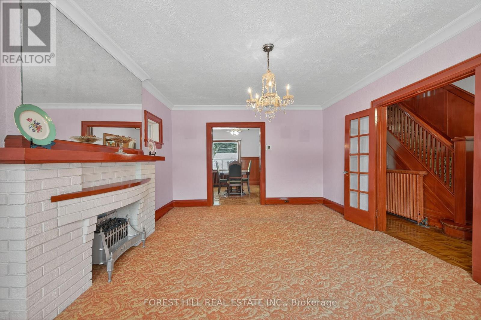 11 Heydon Park Road, Toronto, Ontario M6J 2C7 - Photo 6 - C12925850