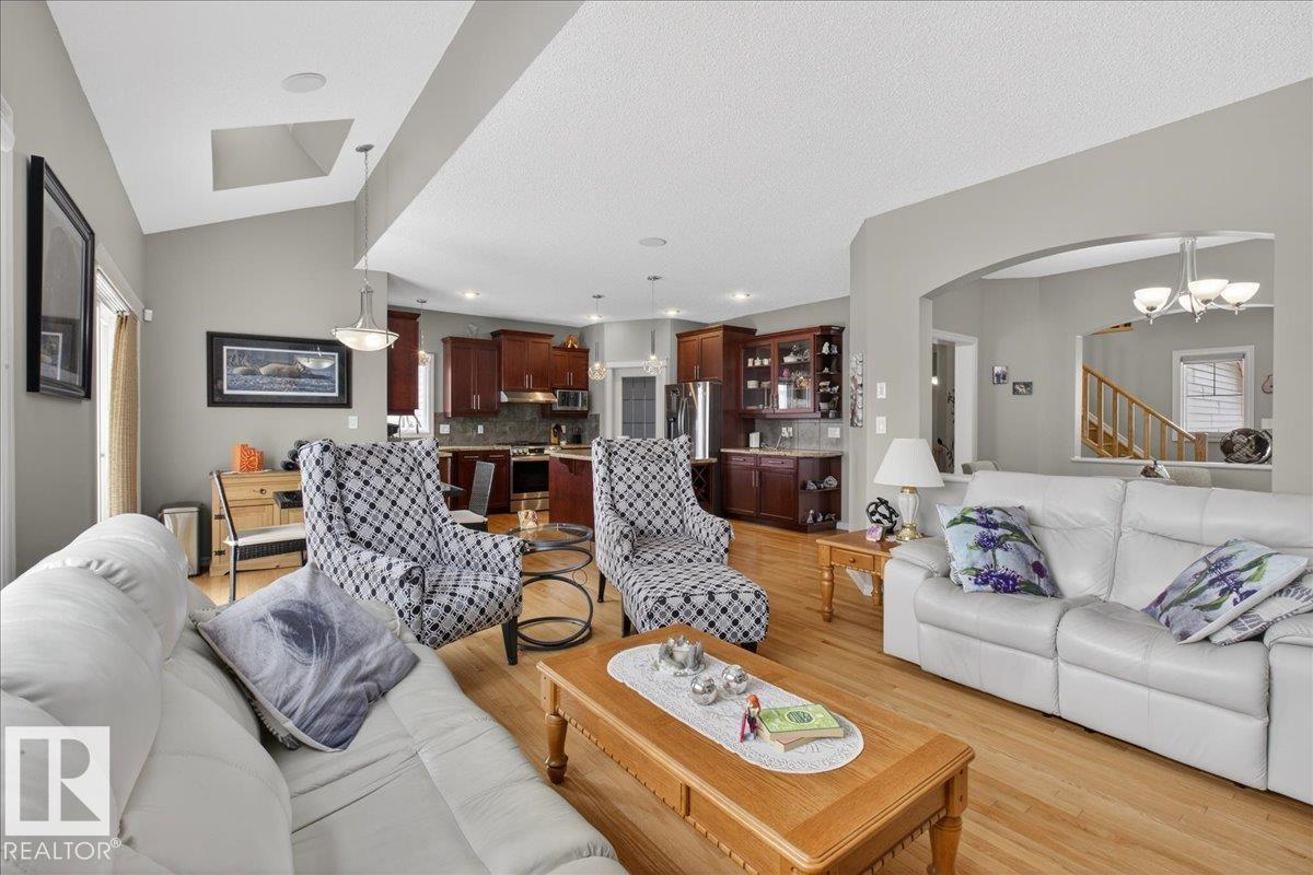 942 Chahley Cr Nw, Edmonton, Alberta  T6M 0E2 - Photo 14 - E4479237