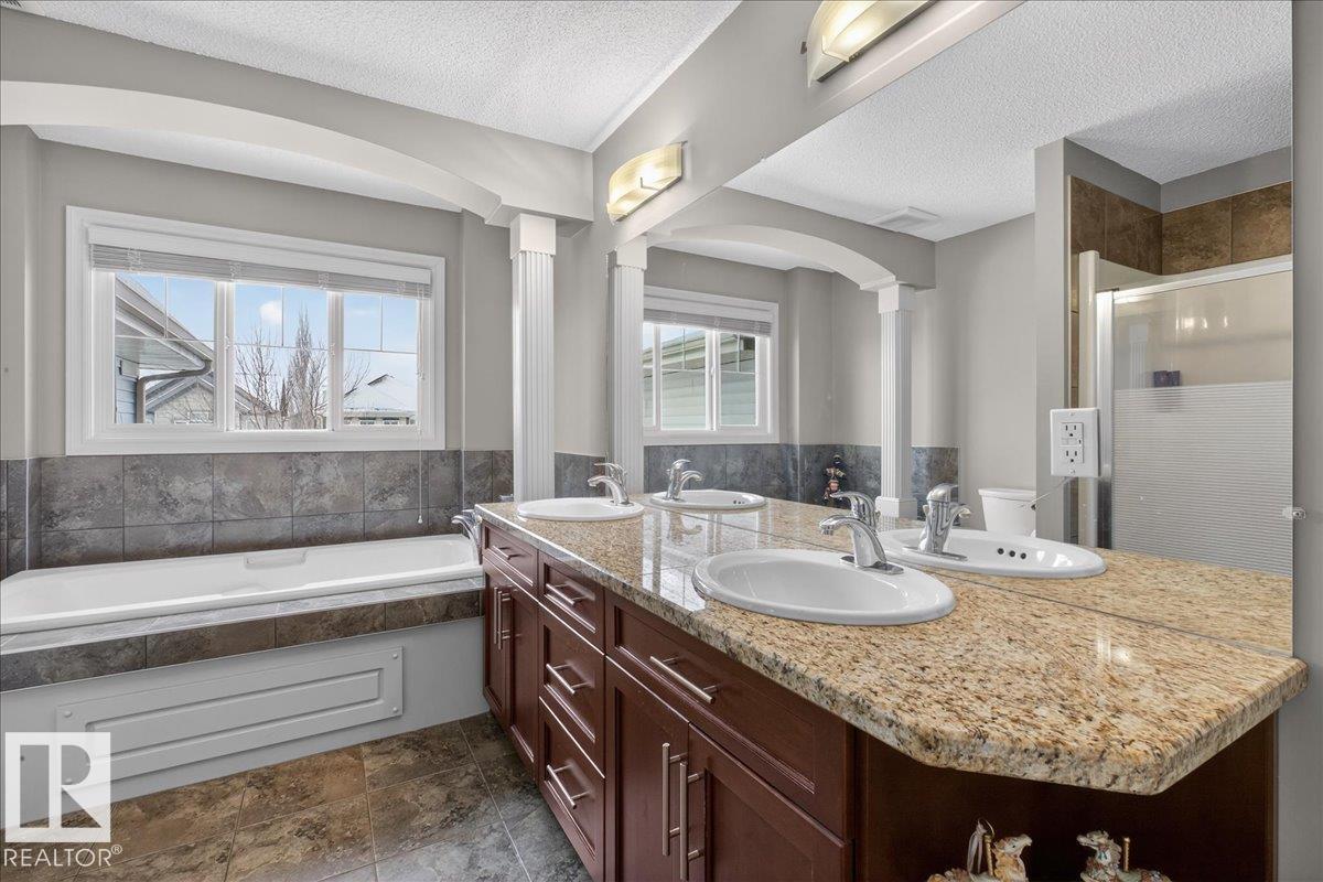 942 Chahley Cr Nw, Edmonton, Alberta  T6M 0E2 - Photo 31 - E4479237