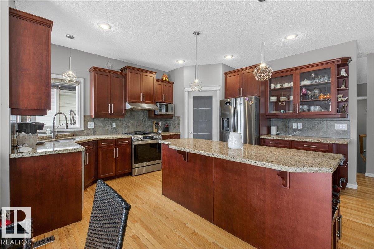 942 Chahley Cr Nw, Edmonton, Alberta  T6M 0E2 - Photo 8 - E4479237