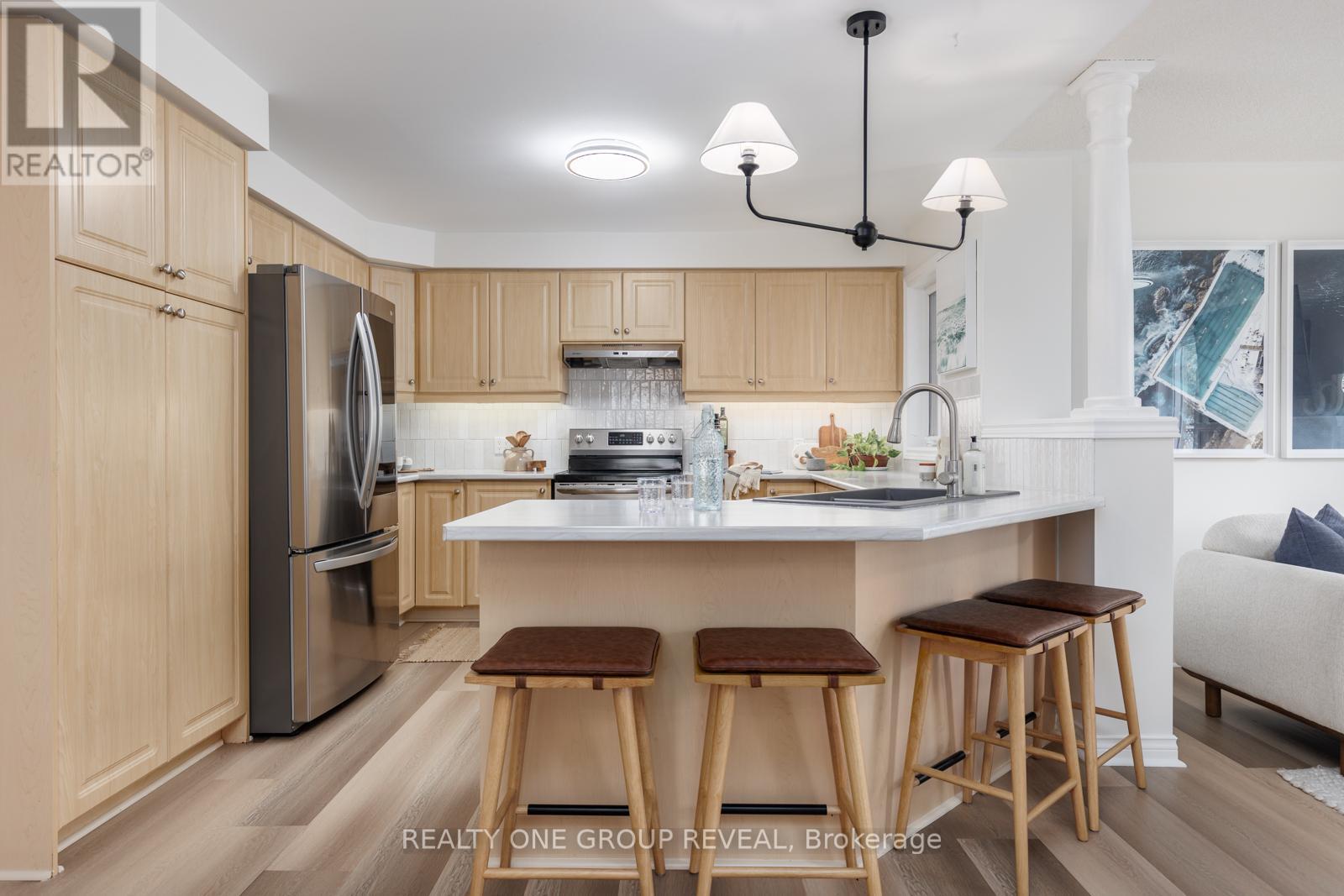 28 Robert Attersley Drive W, Whitby, Ontario  L1R 3B2 - Photo 10 - E12925750