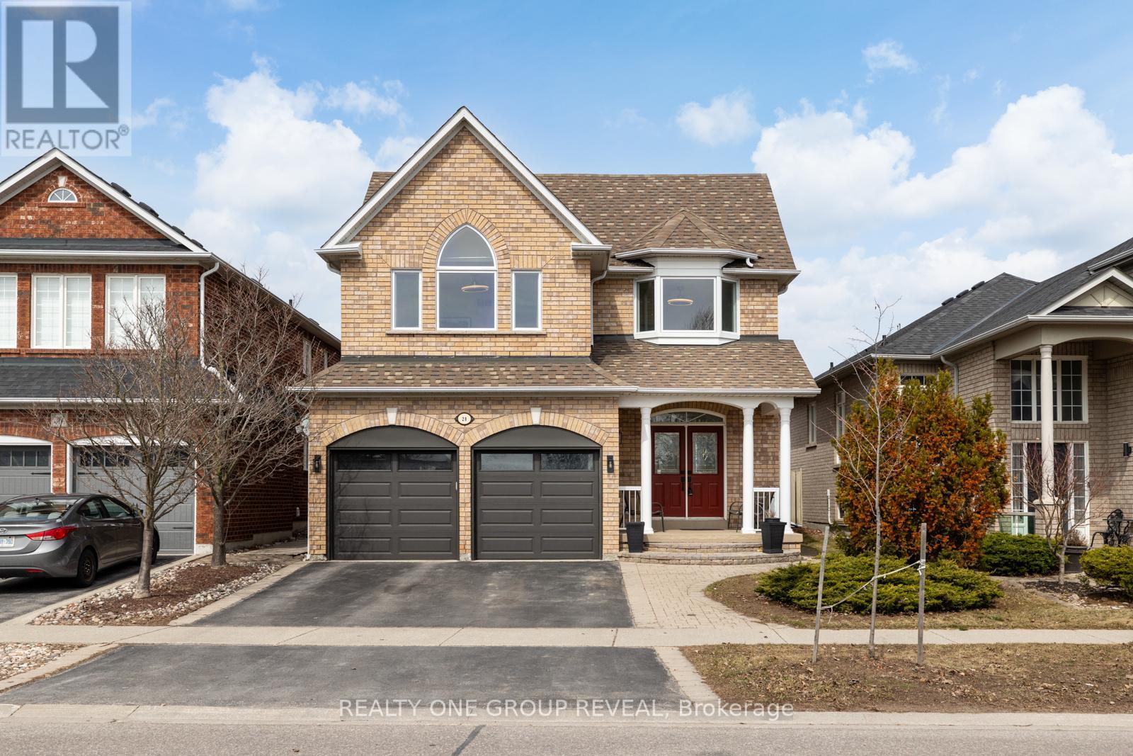 28 Robert Attersley Drive W, Whitby, Ontario  L1R 3B2 - Photo 2 - E12925750