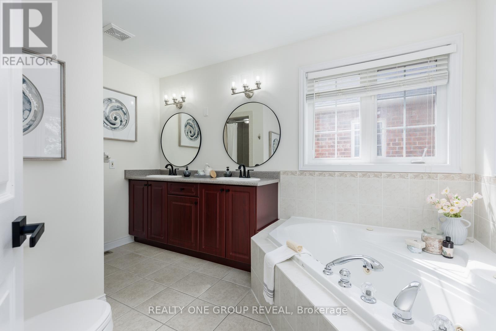 28 Robert Attersley Drive W, Whitby, Ontario  L1R 3B2 - Photo 20 - E12925750