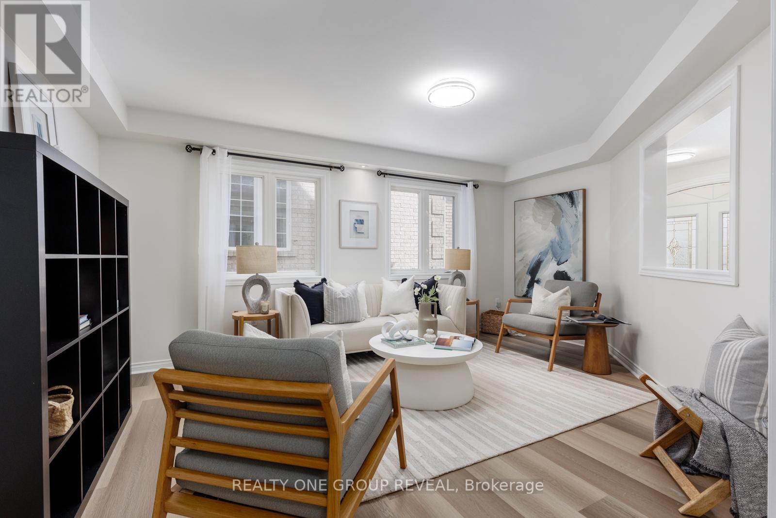 28 Robert Attersley Drive W, Whitby, Ontario  L1R 3B2 - Photo 3 - E12925750