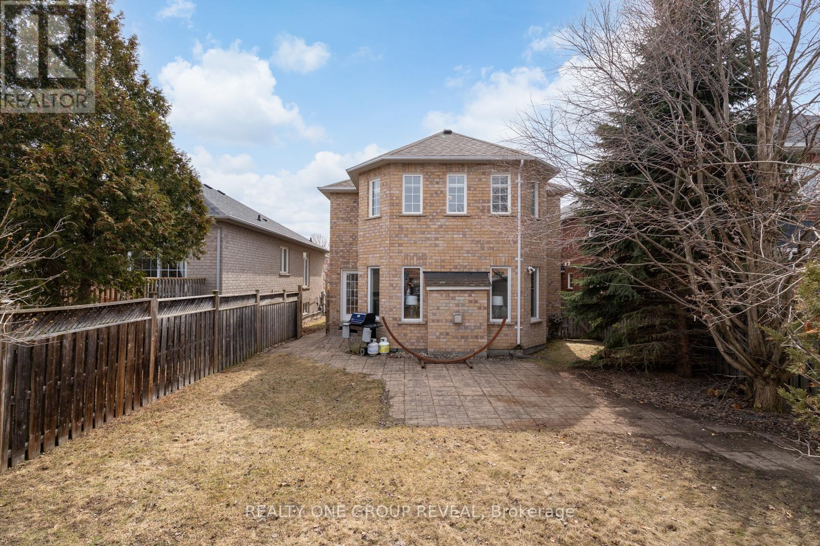 28 Robert Attersley Drive W, Whitby, Ontario  L1R 3B2 - Photo 35 - E12925750