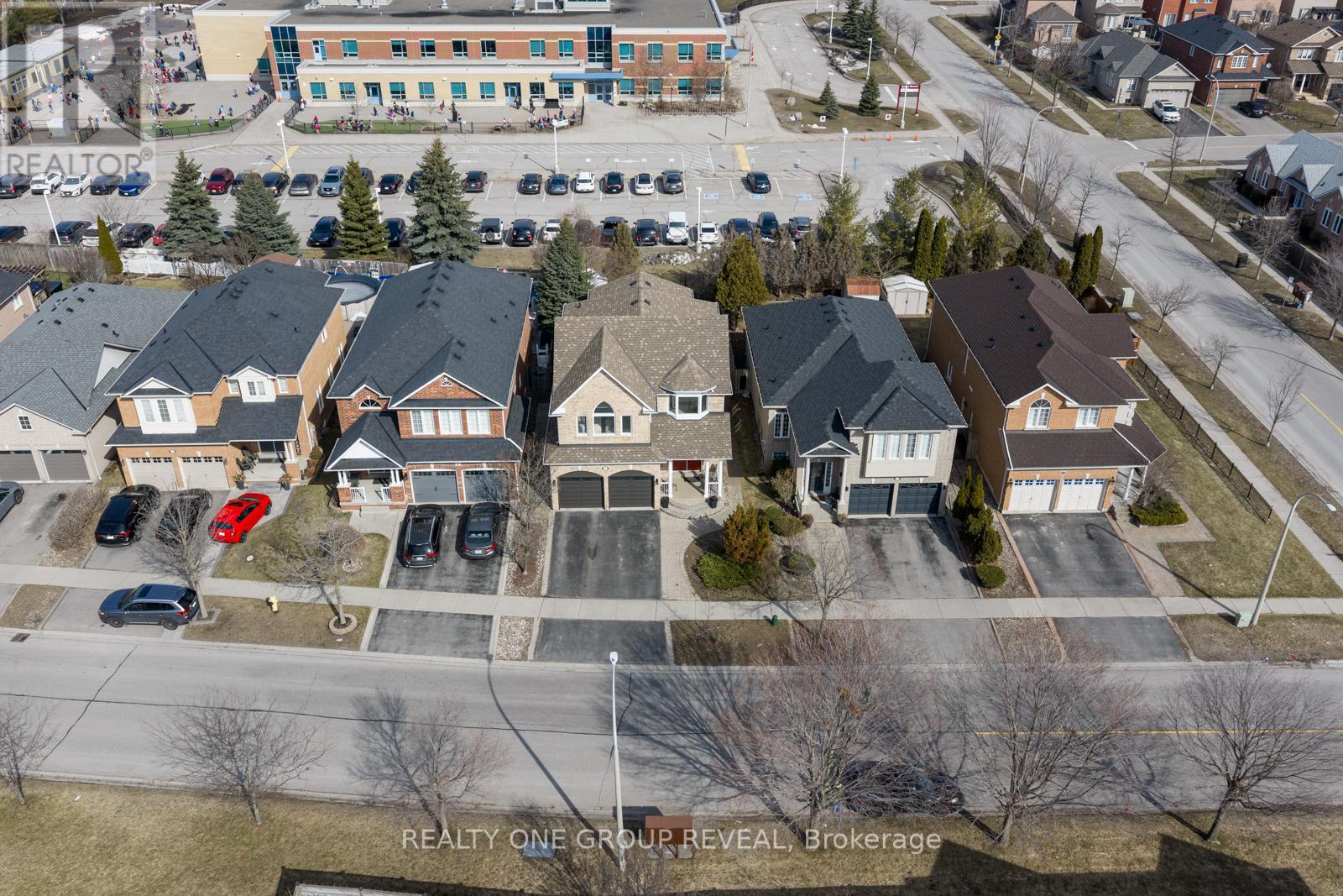 28 Robert Attersley Drive W, Whitby, Ontario  L1R 3B2 - Photo 40 - E12925750