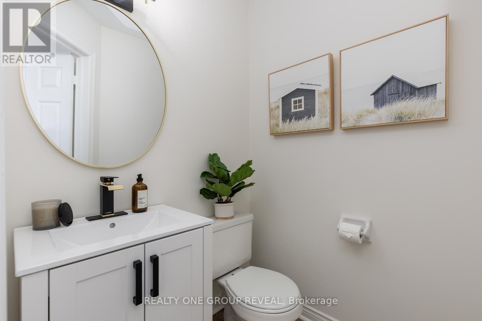 28 Robert Attersley Drive W, Whitby, Ontario  L1R 3B2 - Photo 5 - E12925750