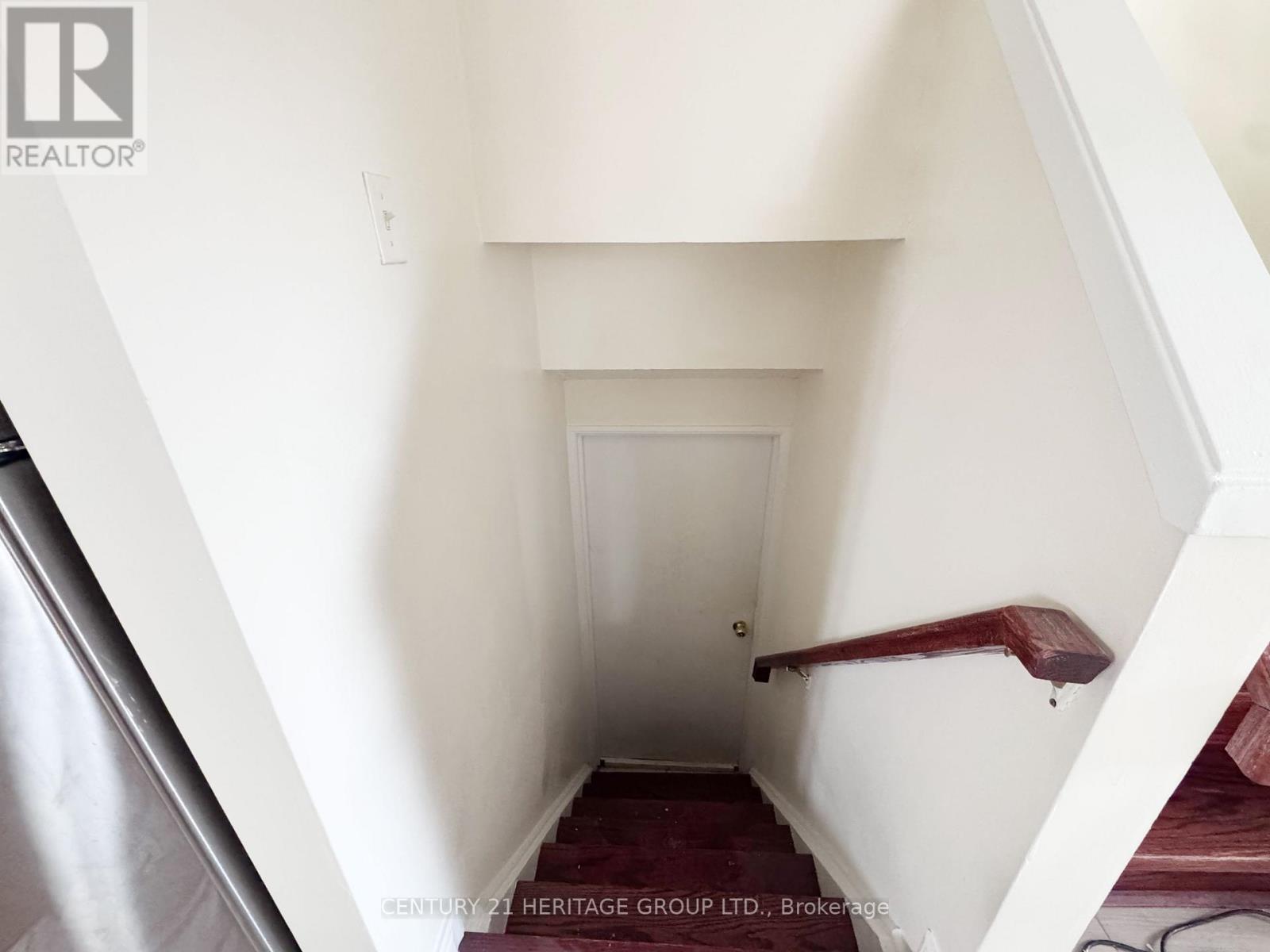 Upper - 1 Muirlands Drive, Toronto, Ontario  M1V 2B3 - Photo 20 - E12925788