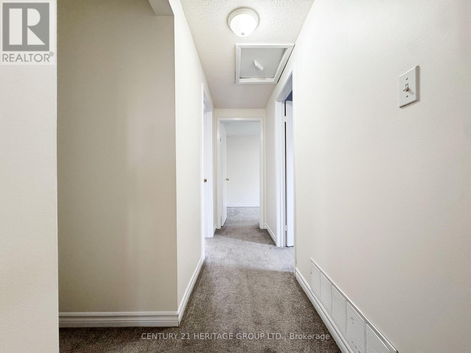 Upper - 1 Muirlands Drive, Toronto, Ontario  M1V 2B3 - Photo 24 - E12925788