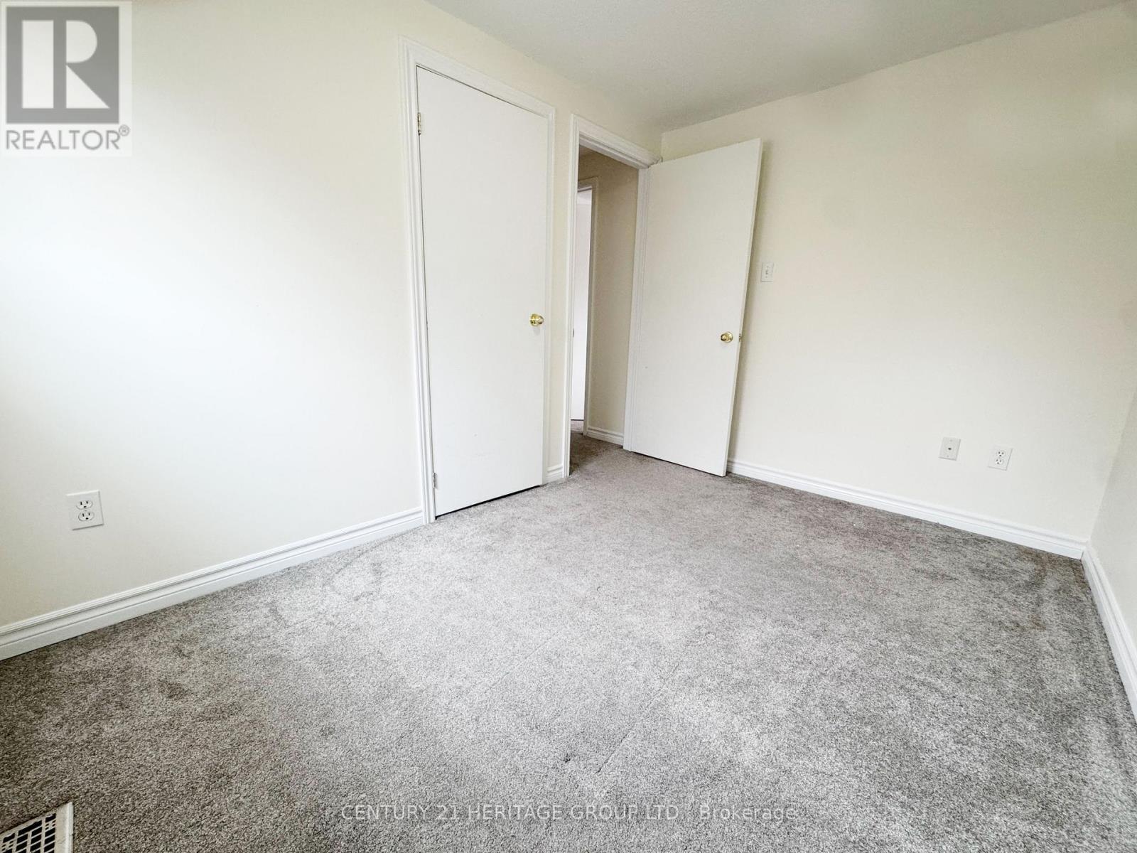 Upper - 1 Muirlands Drive, Toronto, Ontario  M1V 2B3 - Photo 31 - E12925788