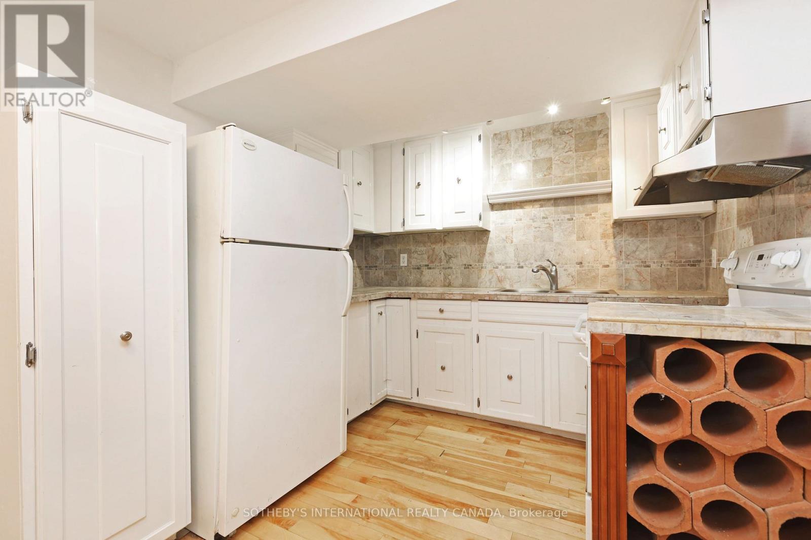 Lower - 212 Glebemount Avenue, Toronto, Ontario  M4C 3T1 - Photo 10 - E12925800