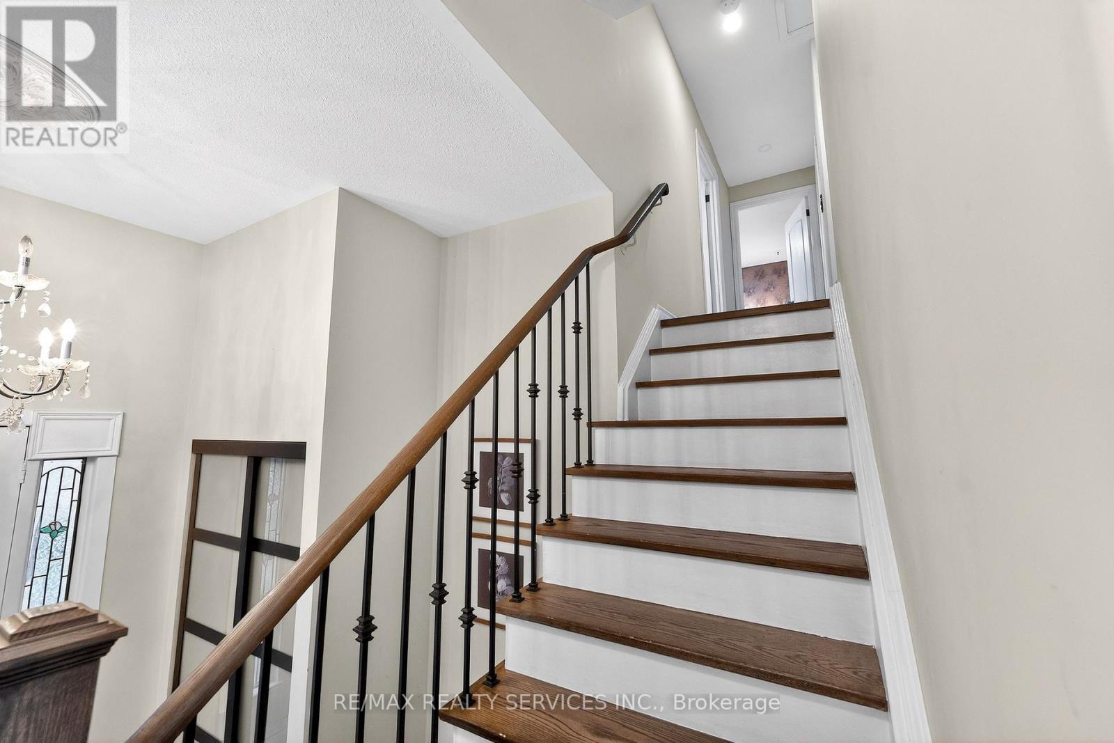 13 Strathy Road, Ajax, Ontario  L1S 2T9 - Photo 30 - E12925832
