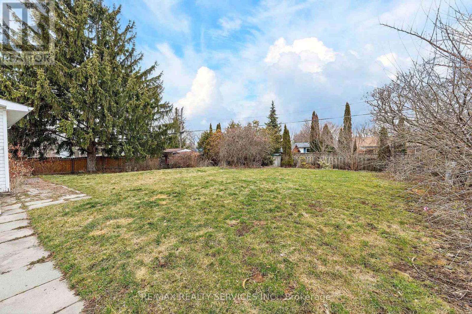 13 Strathy Road, Ajax, Ontario  L1S 2T9 - Photo 45 - E12925832