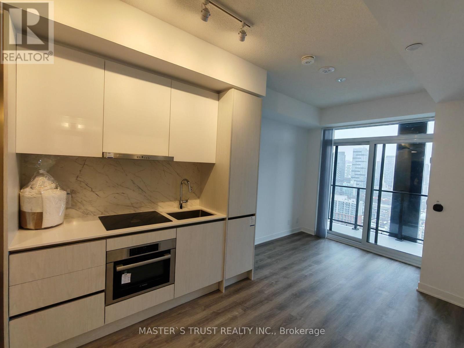 3316 - 180 Front Street E, Toronto, Ontario  M5A 0K9 - Photo 5 - C12899206