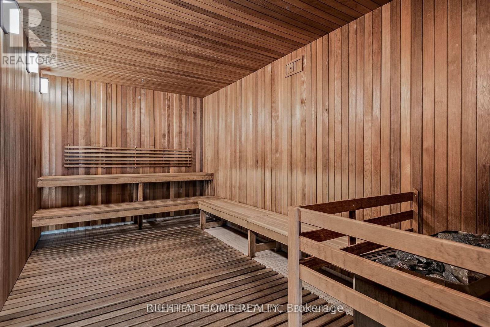 419 - 585 Bloor Street E, Toronto, Ontario  M4W 0B3 - Photo 19 - C12920996