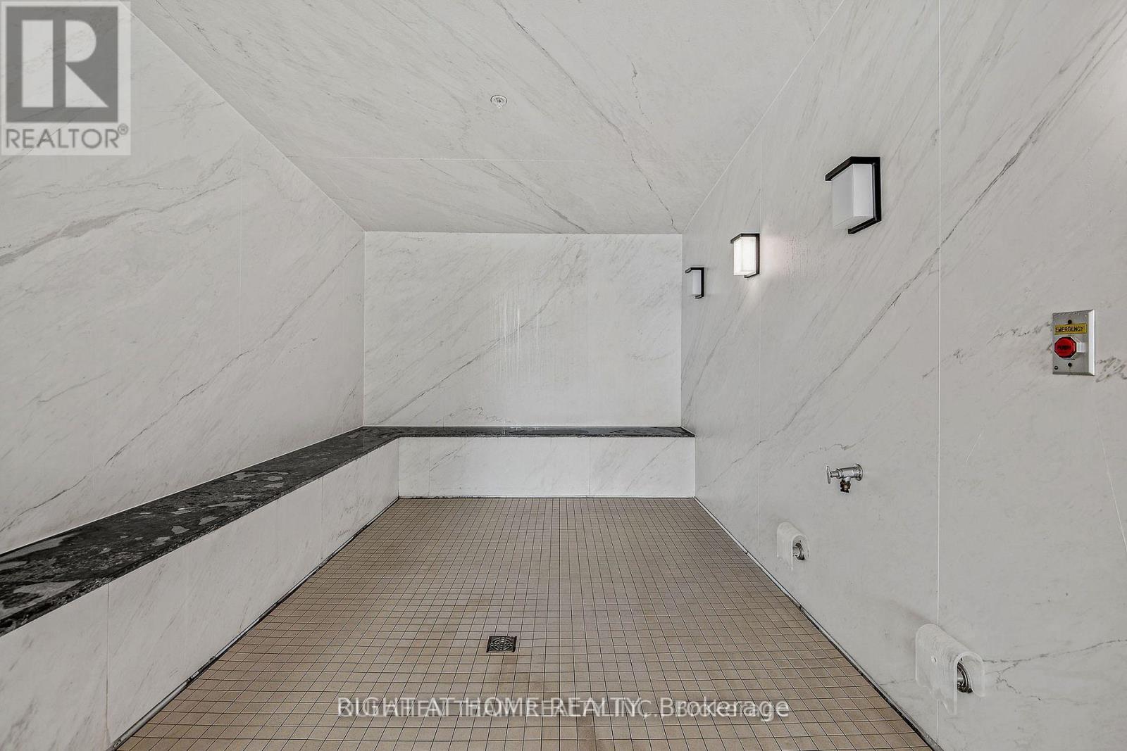 419 - 585 Bloor Street E, Toronto, Ontario  M4W 0B3 - Photo 20 - C12920996