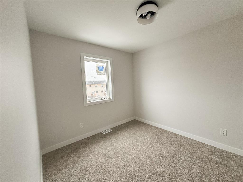 154 Sterling Crescent, Steinbach, Manitoba  R5G 2P9 - Photo 13 - 202603251