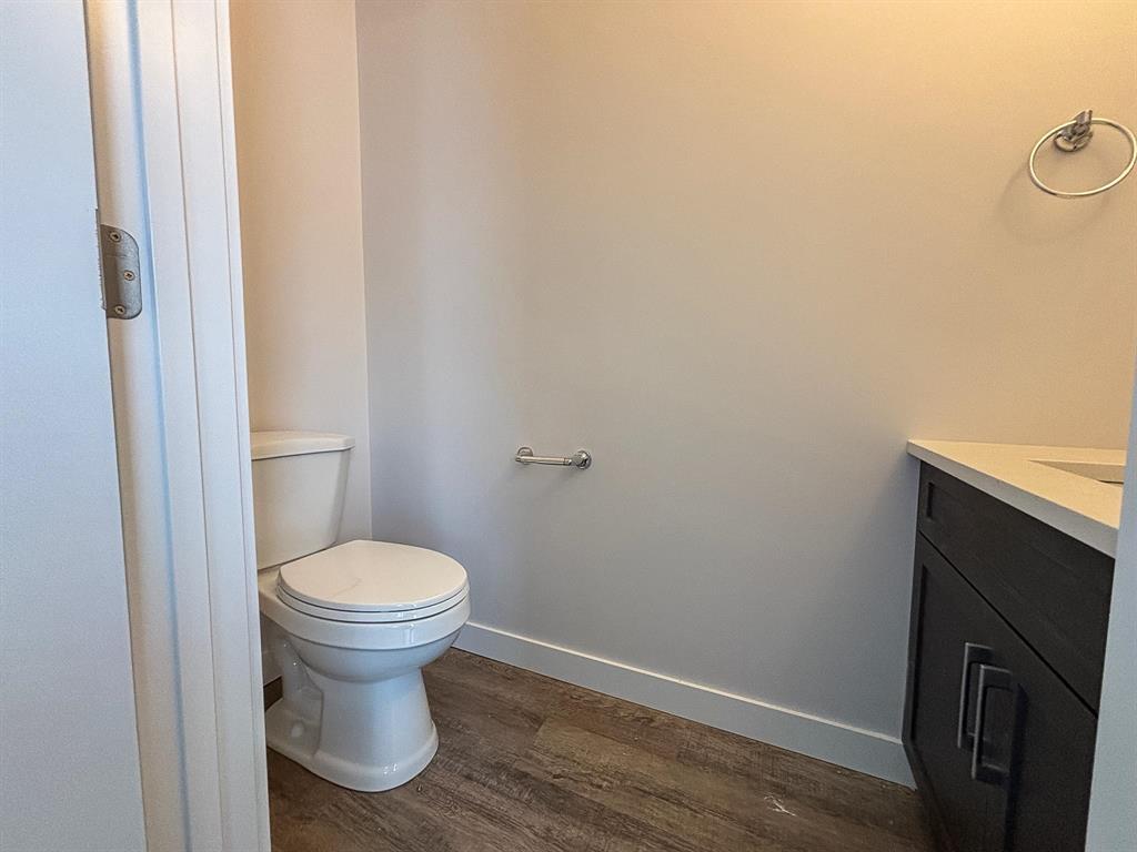 154 Sterling Crescent, Steinbach, Manitoba  R5G 2P9 - Photo 7 - 202603251