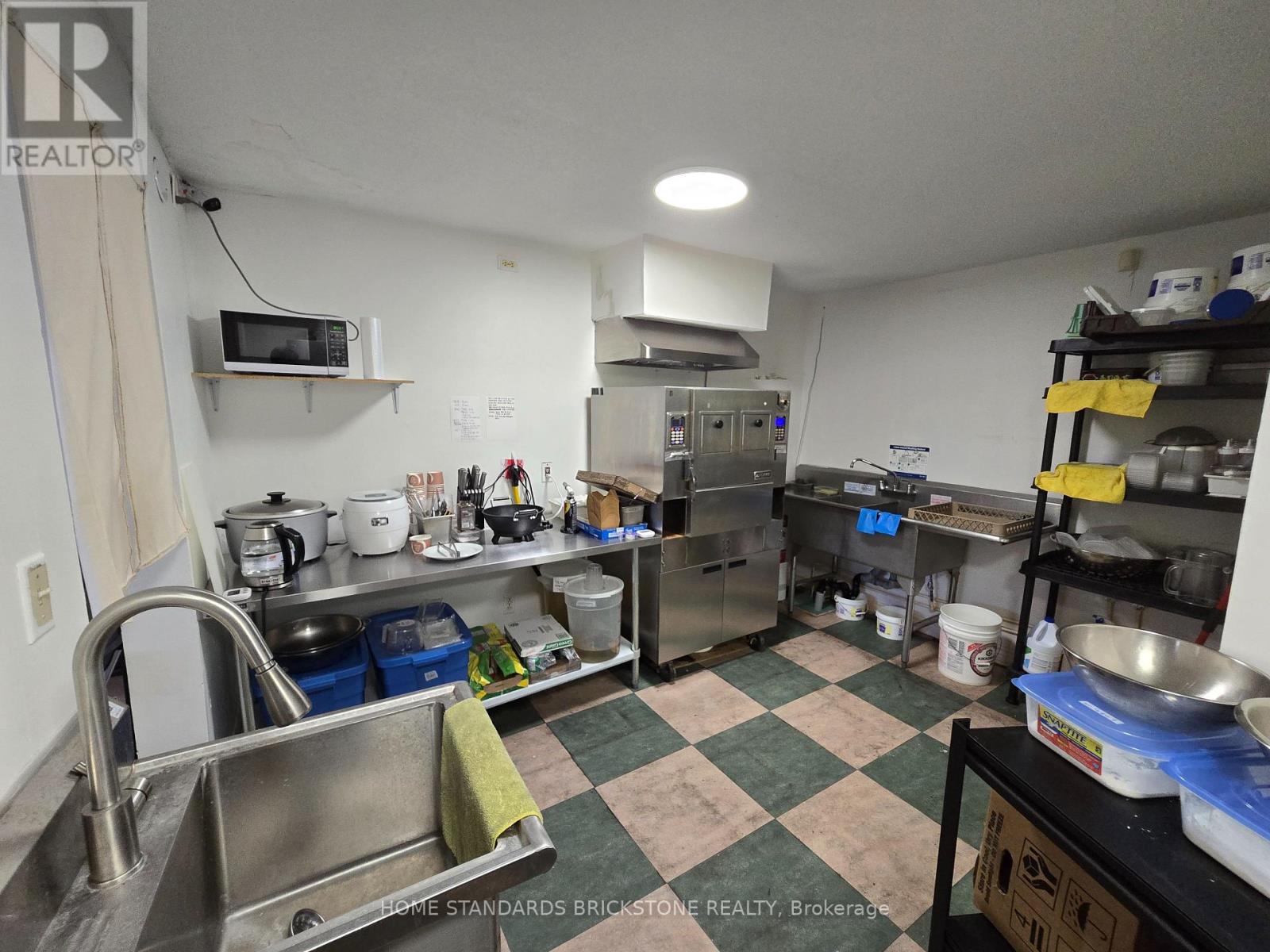 31 Bond Street E, Oshawa, Ontario  L1G 1A8 - Photo 10 - E12923228