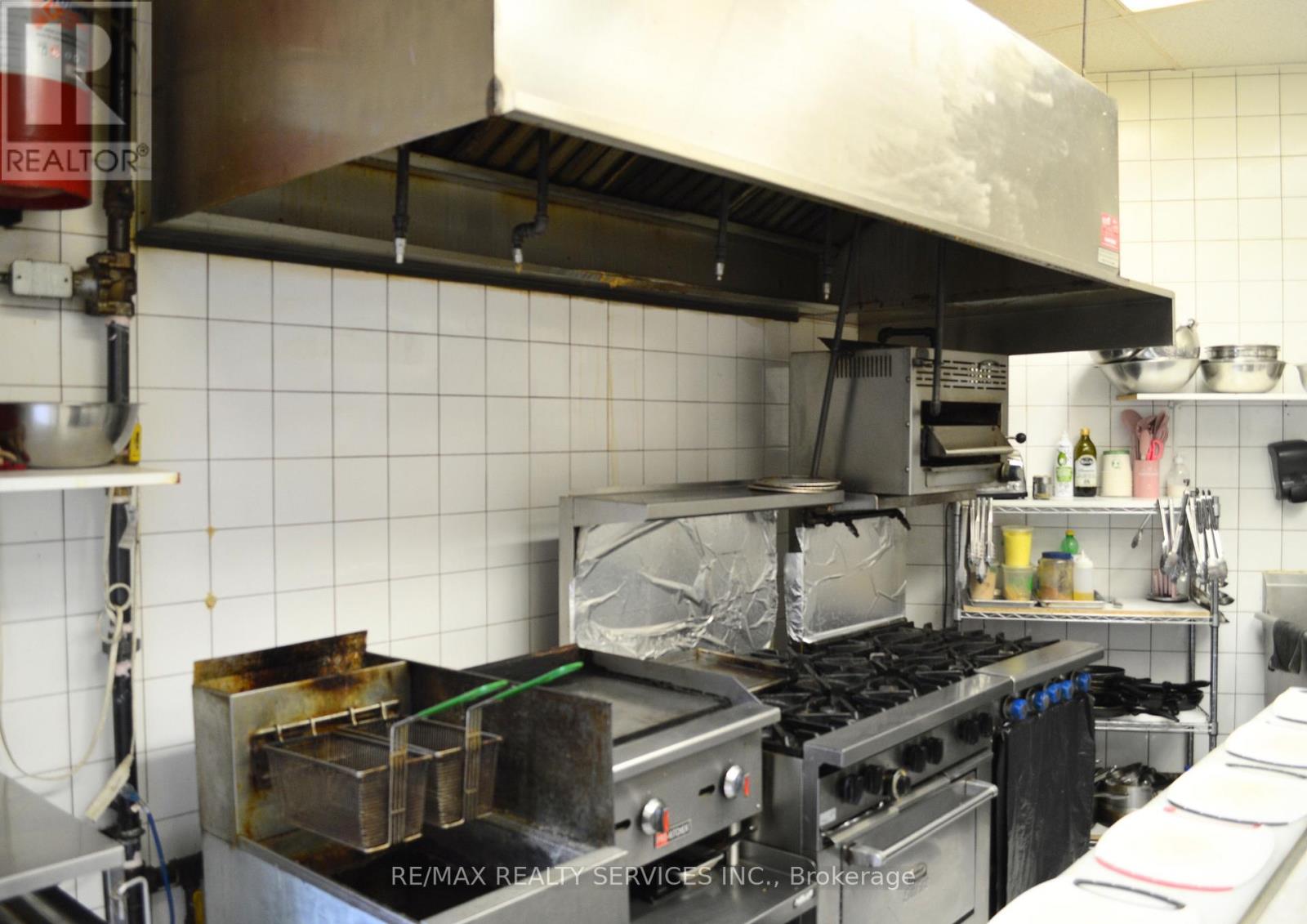 30 - 19- Kenview Boulevard, Brampton, Ontario  L6T 5G6 - Photo 11 - W12905436