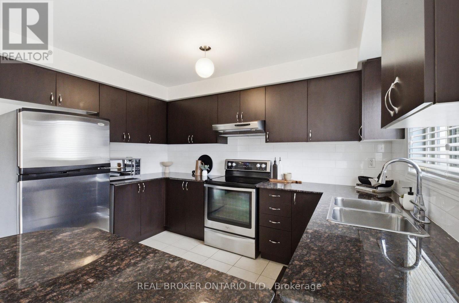 35 Harvest Hills Boulevard, East Gwillimbury, Ontario  L9N 0A6 - Photo 15 - N12925770