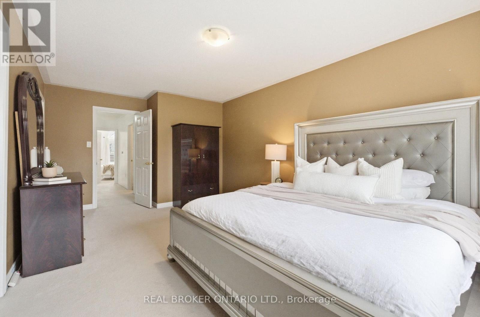 35 Harvest Hills Boulevard, East Gwillimbury, Ontario  L9N 0A6 - Photo 21 - N12925770