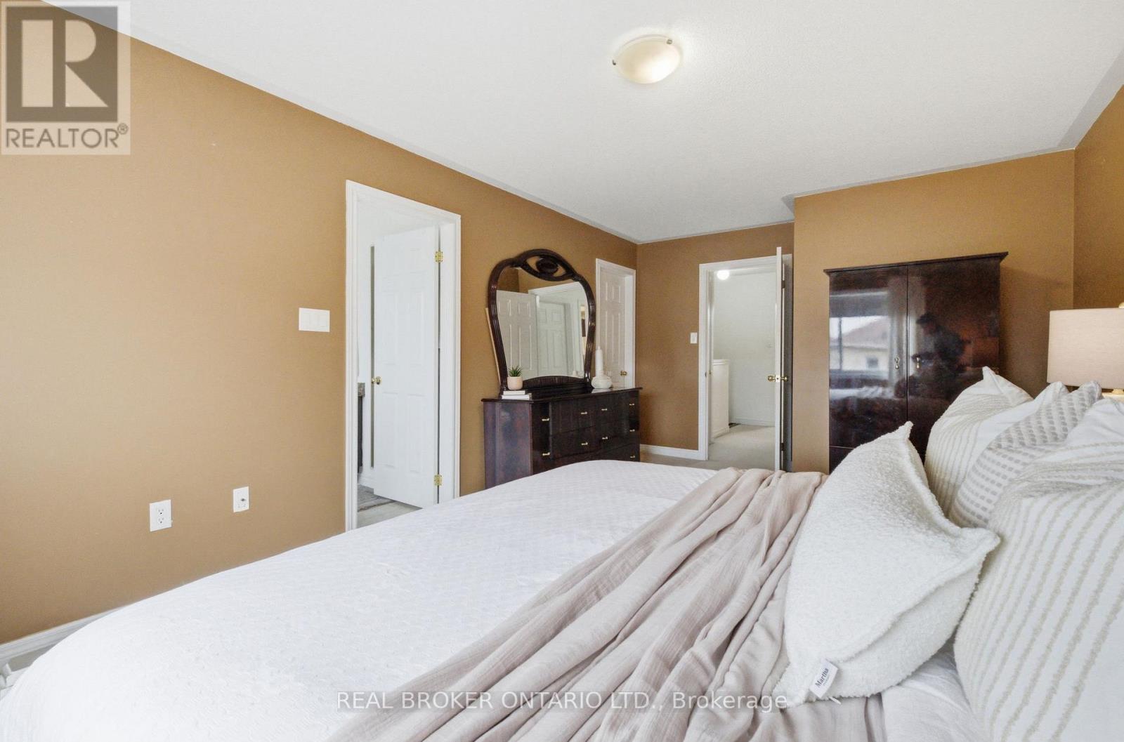 35 Harvest Hills Boulevard, East Gwillimbury, Ontario  L9N 0A6 - Photo 22 - N12925770