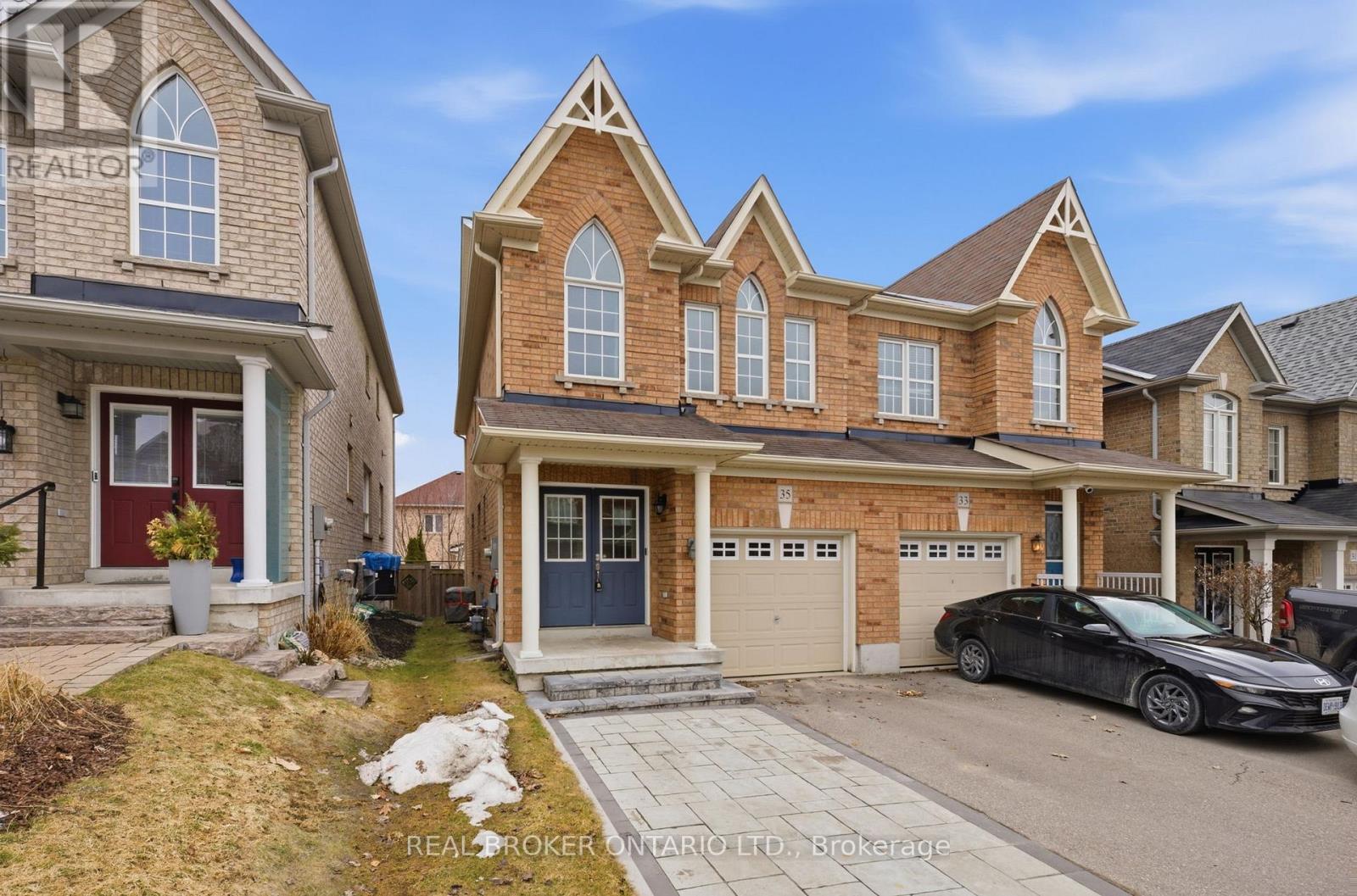 35 Harvest Hills Boulevard, East Gwillimbury, Ontario  L9N 0A6 - Photo 3 - N12925770