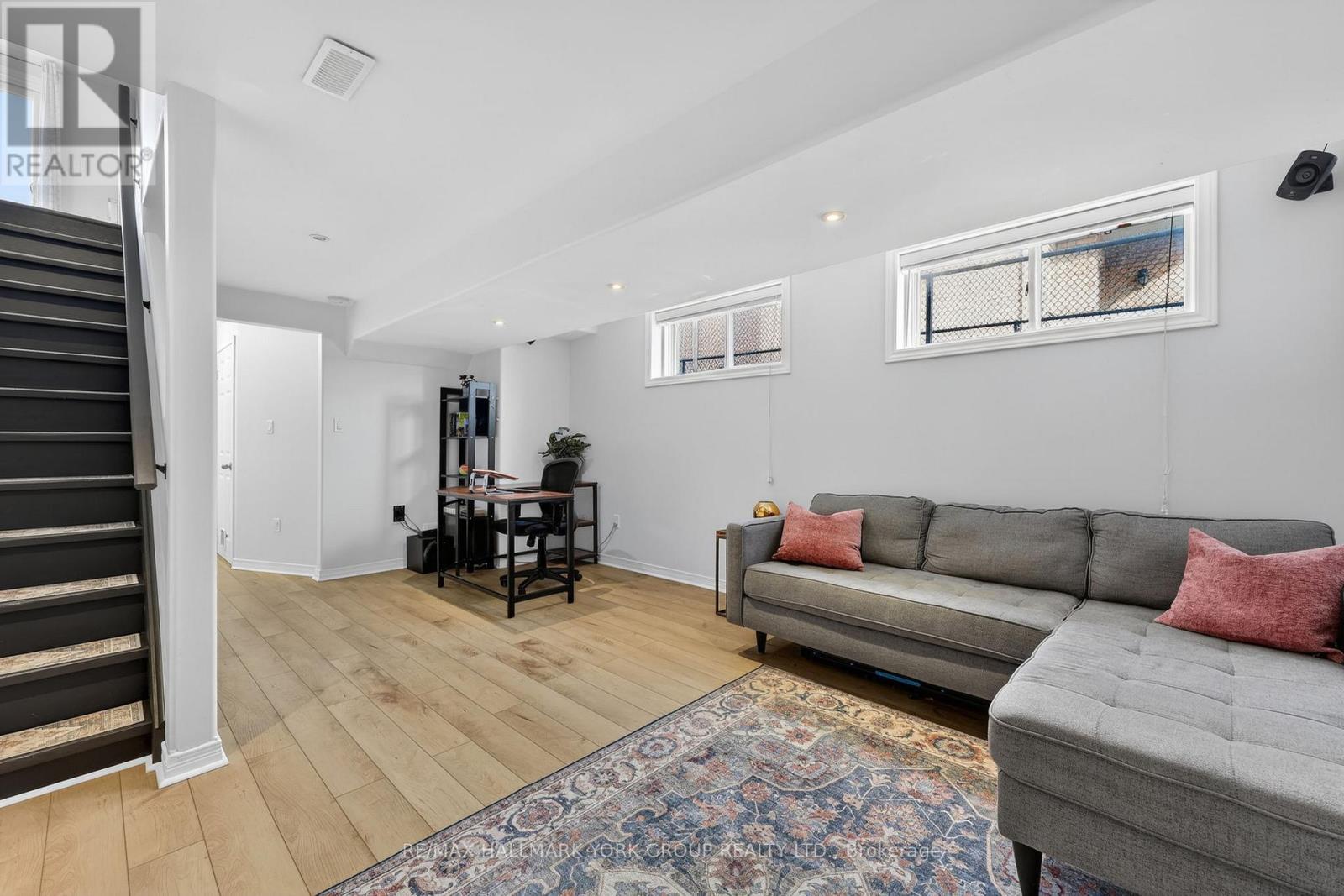 17 Lookout Street, Essa, Ontario  L3W 0C3 - Photo 11 - N12925860