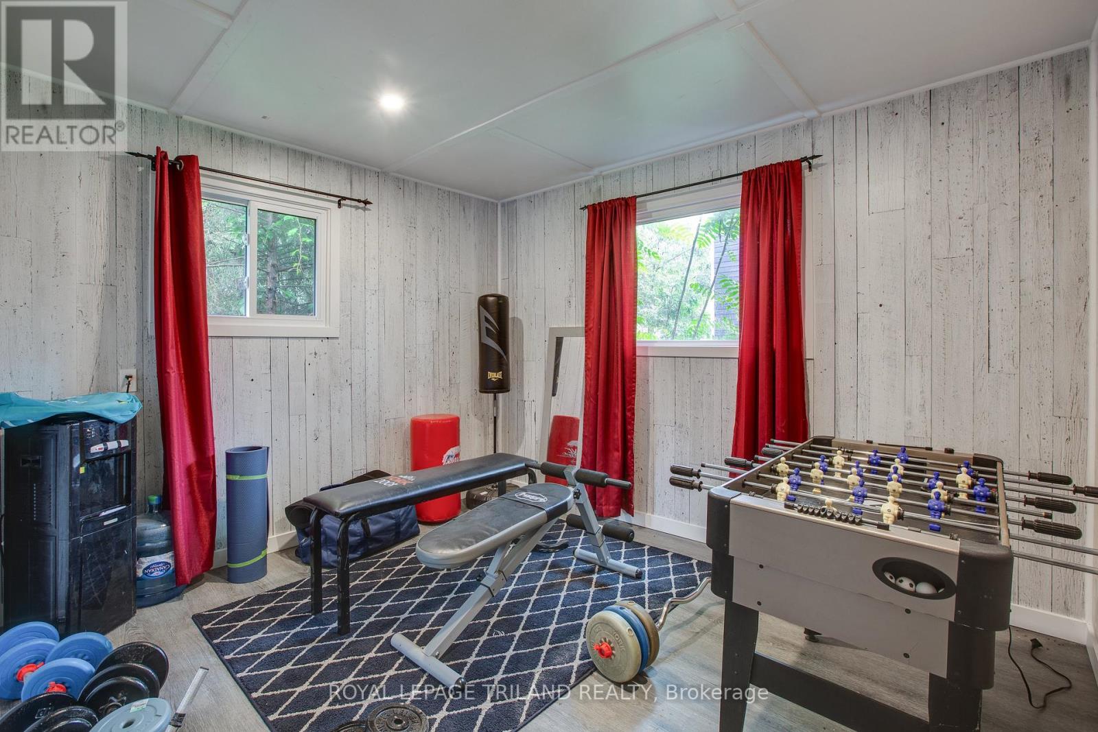 7575 Biddulph Street, Lambton Shores, Ontario  N0M 2L0 - Photo 35 - X12925464