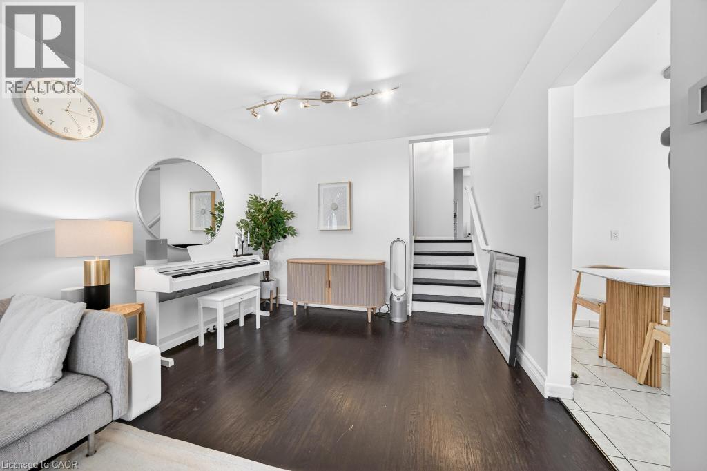 19 Glen Forest Drive, Hamilton, Ontario  L8K 5V7 - Photo 12 - 40815357