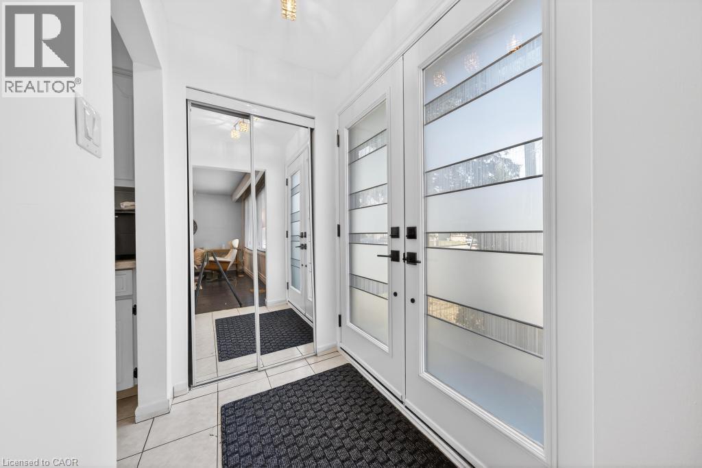 19 Glen Forest Drive, Hamilton, Ontario  L8K 5V7 - Photo 3 - 40815357